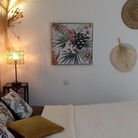Bed and Breakfast Les Chardons Bleus Лорґ Екстер'єр фото