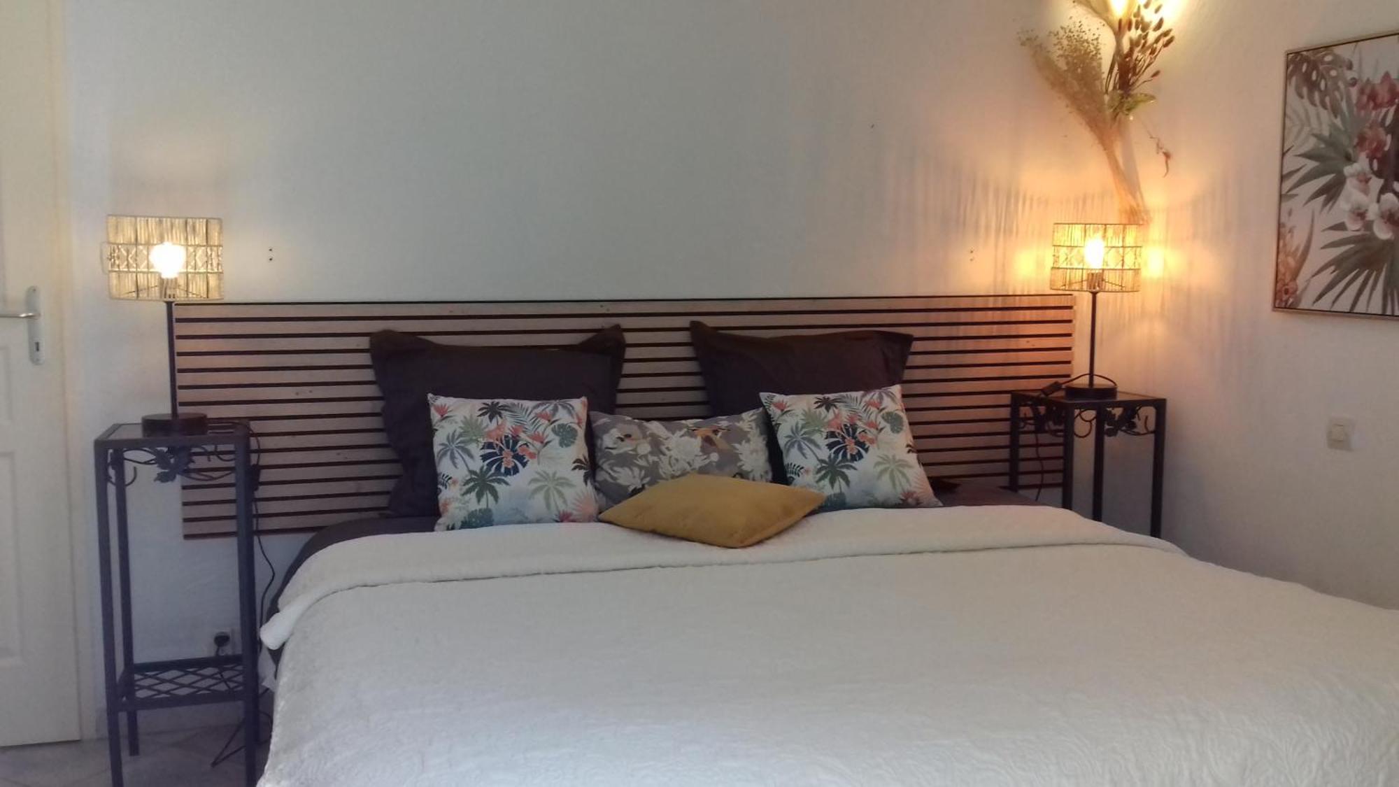 Bed and Breakfast Les Chardons Bleus Лорґ Екстер'єр фото